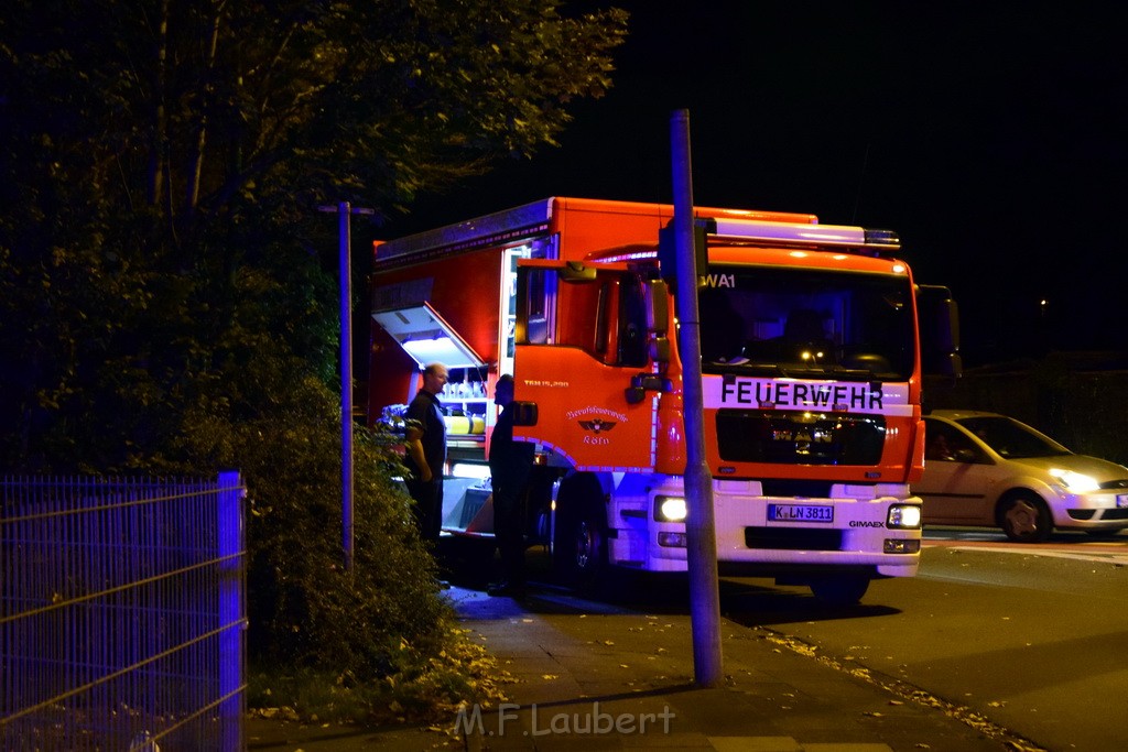 Feuer 2 Koeln Porz Finkenberg Steinstr Konrad Adenauerstr P05.JPG - Miklos Laubert